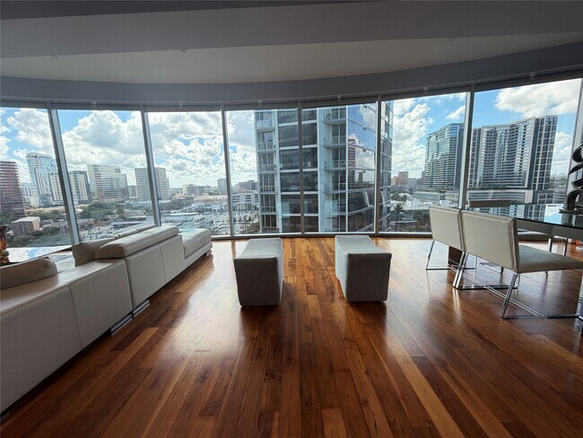 Building Photo - 1600 Post Oak Blvd