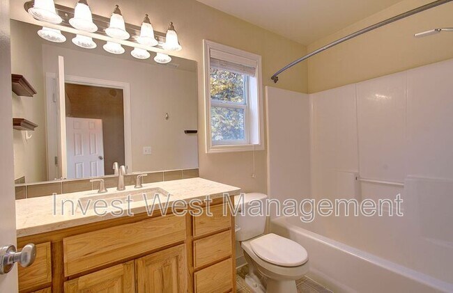 Building Photo - 15020 NW 1st Ave