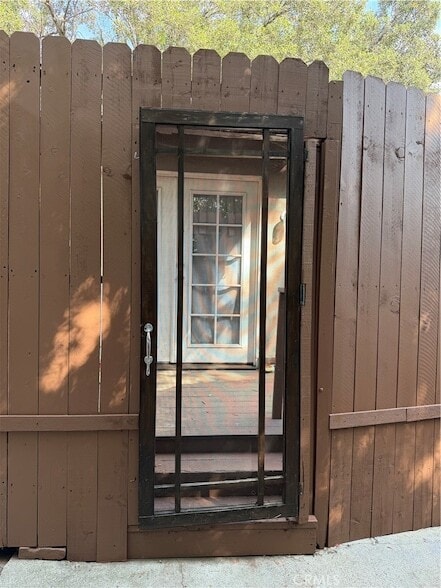 Building Photo - 1542 E Woodbury Rd