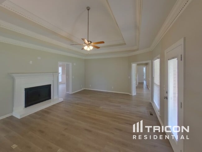 Building Photo - 1818 Brighton Dr