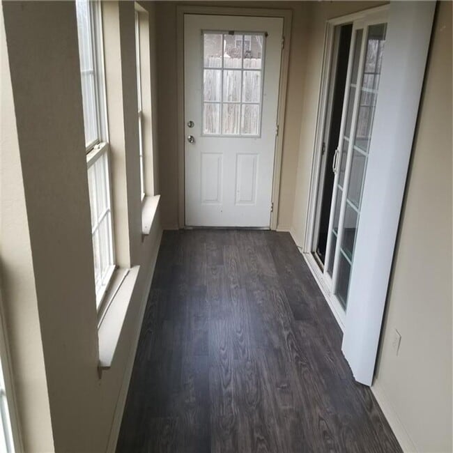 Building Photo - 1994 Dos Laredos Ave