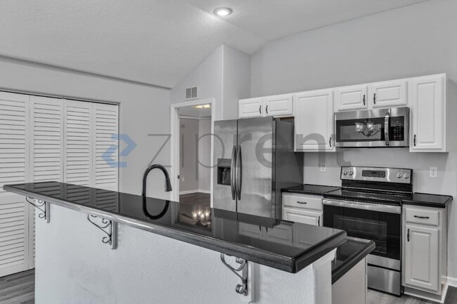 Building Photo - 5356 Pebble Beach Dr