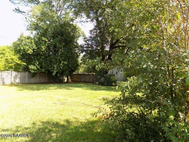 Building Photo - 305 Cambridge Dr