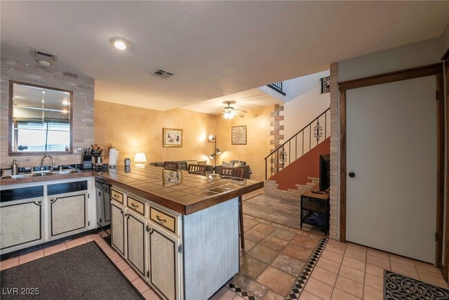 Building Photo - 1844 Mimosa Ct