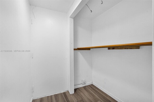 Building Photo - 3301 NE 5th Ave