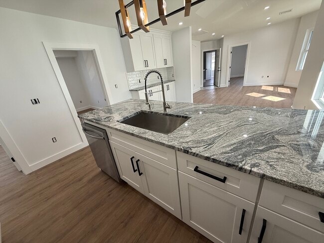 Building Photo - 94-96-96 Francis St