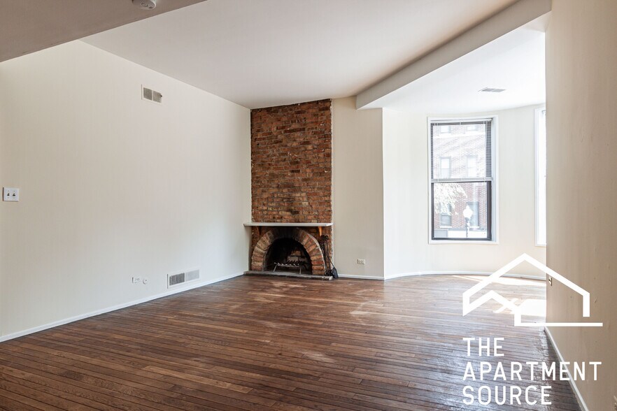 Building Photo - 602 W Surf St