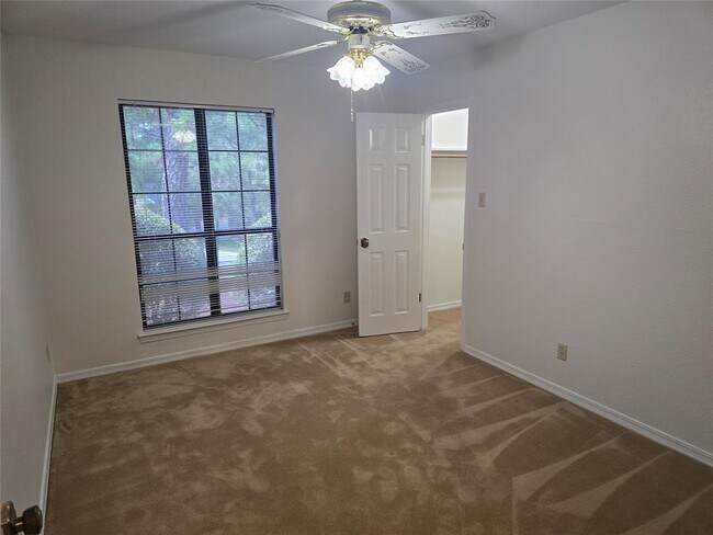 Building Photo - 142 Kamakoa Ln