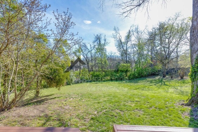 Building Photo - 1227 Carl Seyfert Memorial Dr