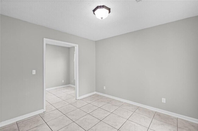 Building Photo - 1194 Meadow Oaks Dr NW