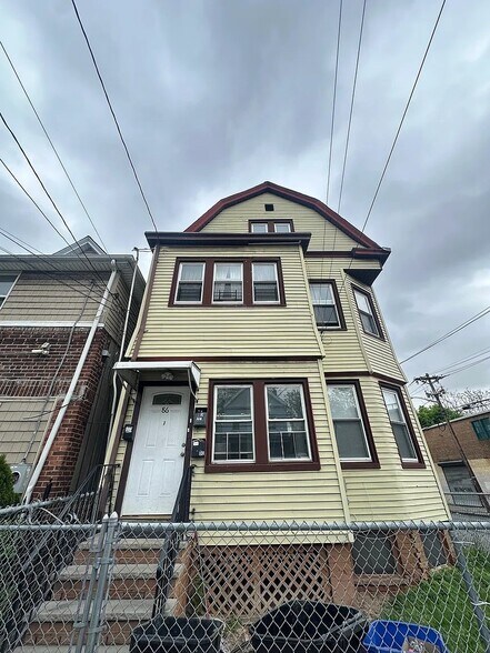 Building Photo - 86 Stuyvesant Ave.