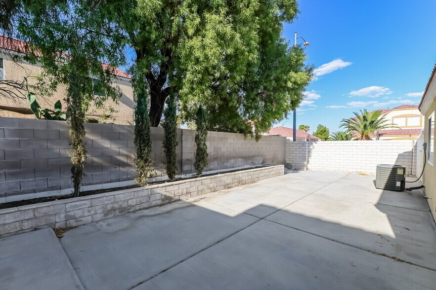 Building Photo - 8800 Big Bear Pines Ave