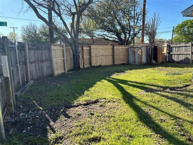 Building Photo - 2525 Crown Cir