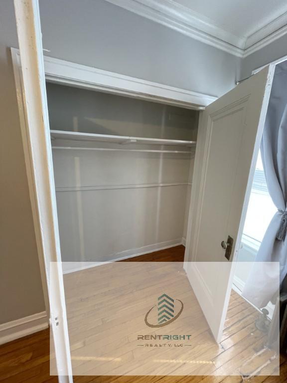 Building Photo - 4588 N Elston Ave