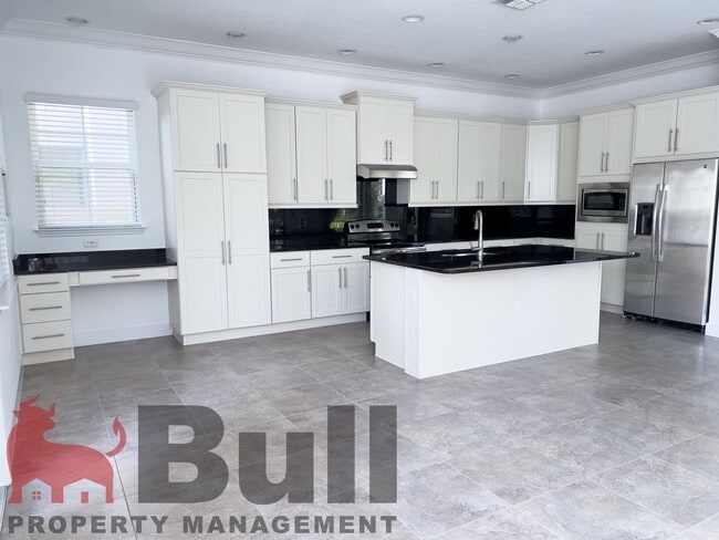 Building Photo - 14014 Dunant Ln