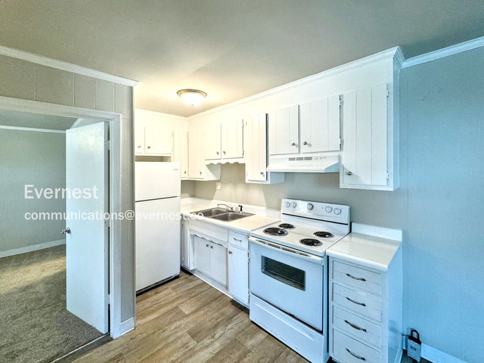 Building Photo - 2582 Alcott Rd