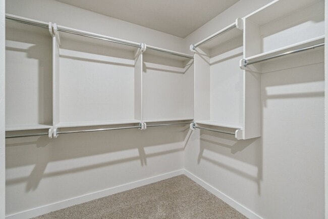 Building Photo - **New tenant incentive! Receive ($1200 CREDIT) applied to 2nd month's rent! Don’t miss your chanc...