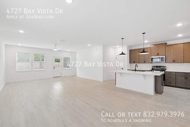 Building Photo - 4727 Bay Vista Dr