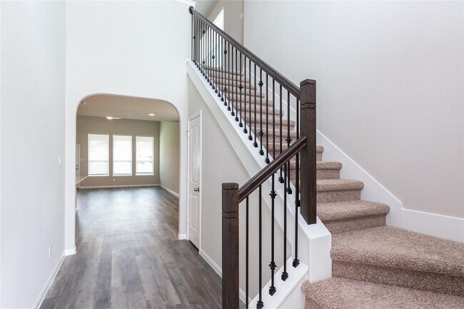 Building Photo - 24630 Bastiani Canvas Ln