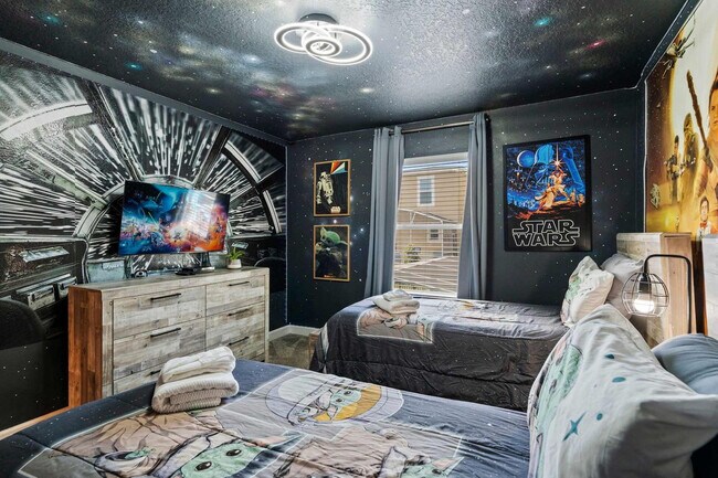 Building Photo - 1260 Challenge Dr