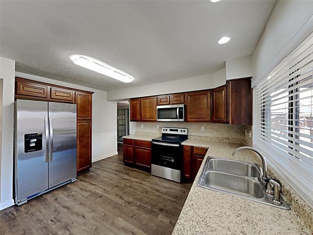 Building Photo - 3522 Whitney Dr