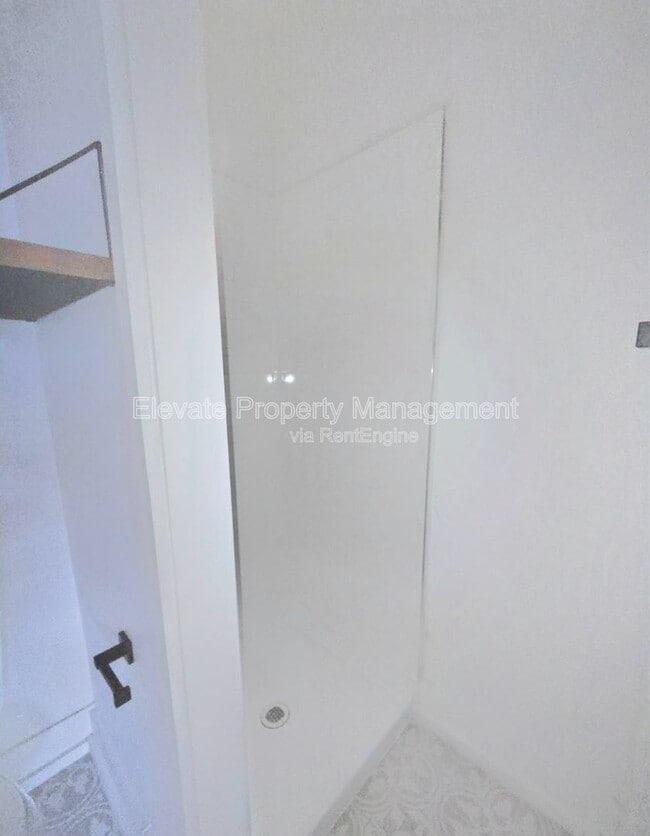 Building Photo - 1625 NW 33rd St