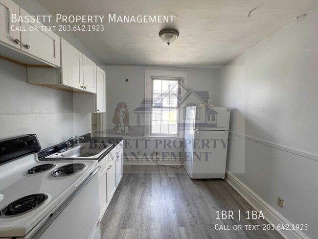 Building Photo - 24 Bradley Ave