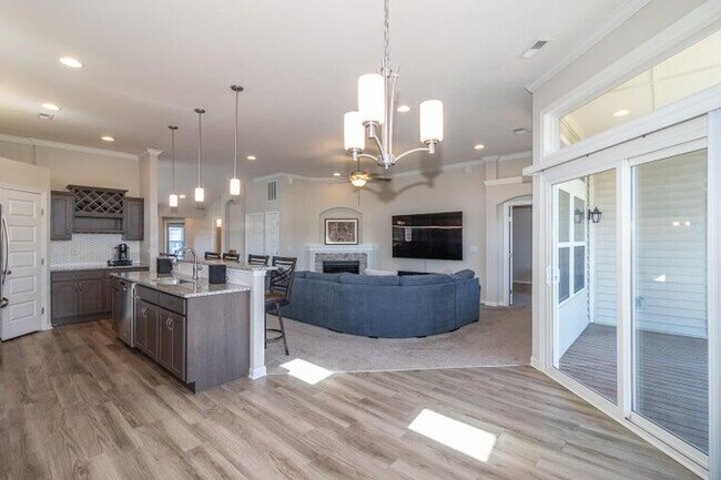 Building Photo - 3004 Lodge View Ct