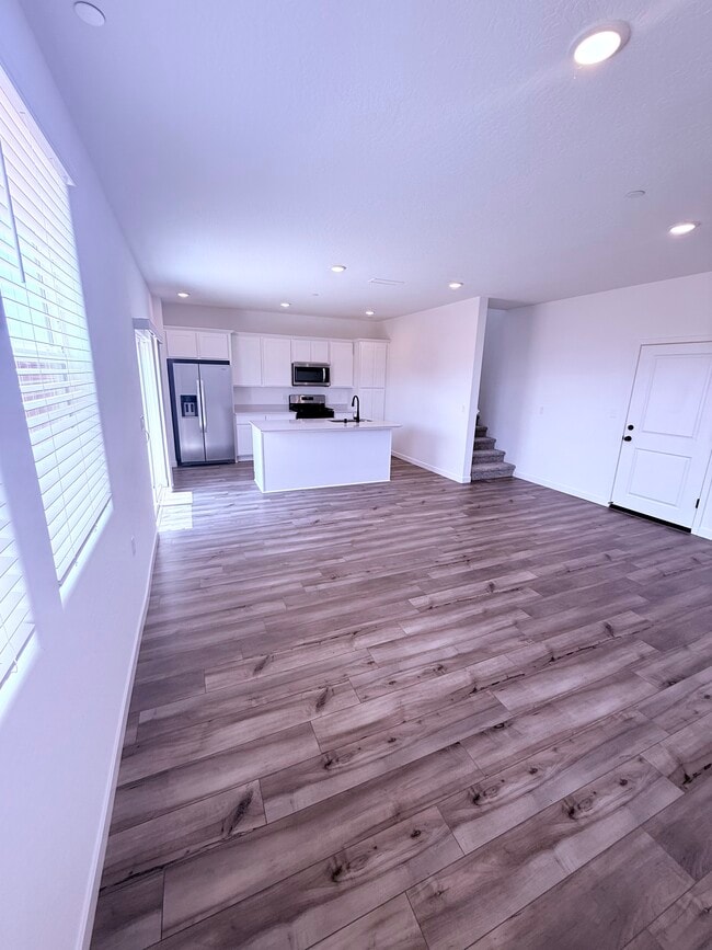 Building Photo - 6461 W Austin Wy