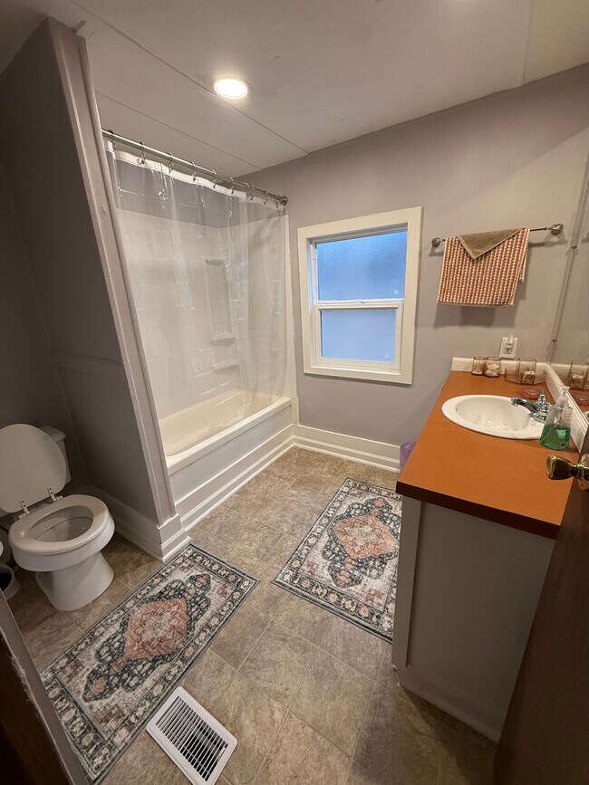 Building Photo - 7284 US-15