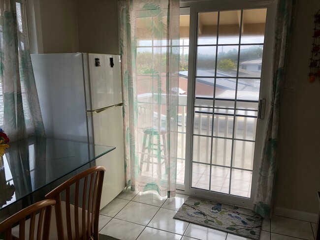 Building Photo - Charming Studio/1/1, Located in Waimanalo,...