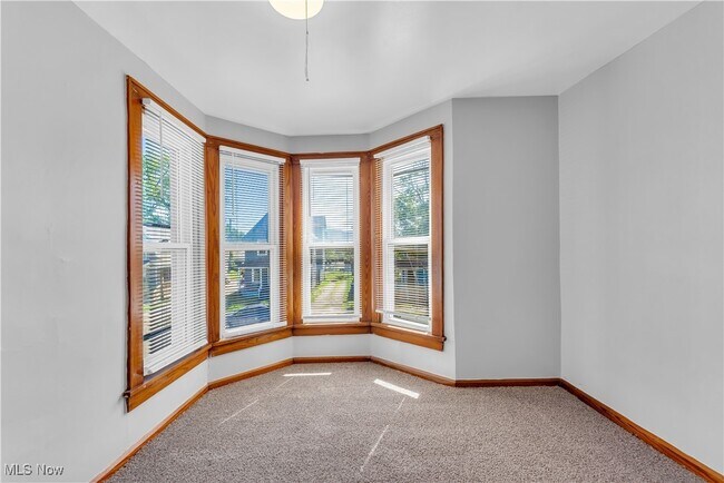 Building Photo - 3882 W 31st St