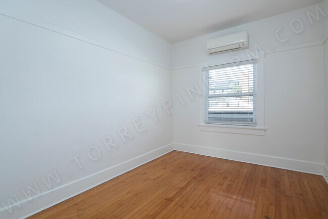 Building Photo - OPEN HOUSE: 11/15 3:30-4:30PM ~ 1 BR with ...