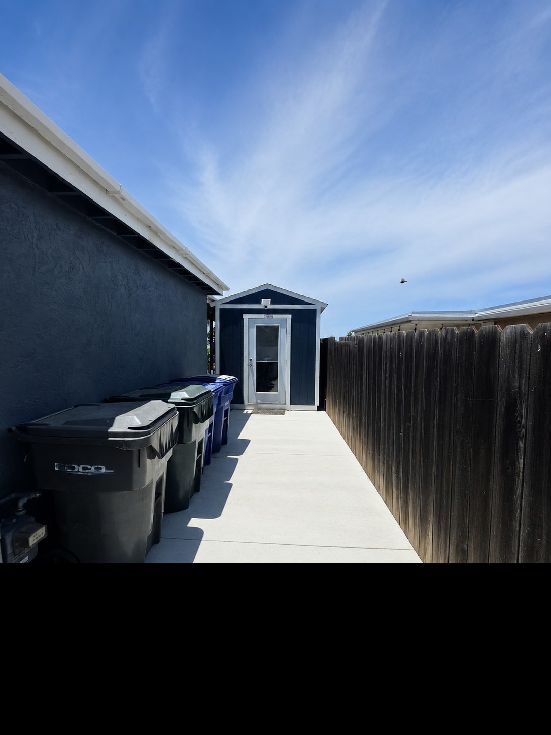 Building Photo - 598 Tam O Shanter Dr