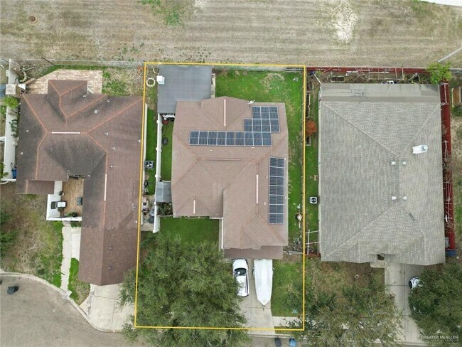 Building Photo - 3312 N 33rd St