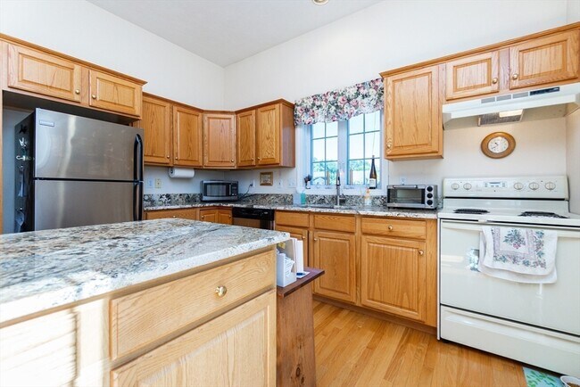 Building Photo - 37 Augusta Way