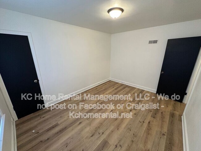 Building Photo - 4748 Eastern Ave