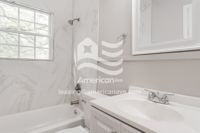Building Photo - 4828 Court I