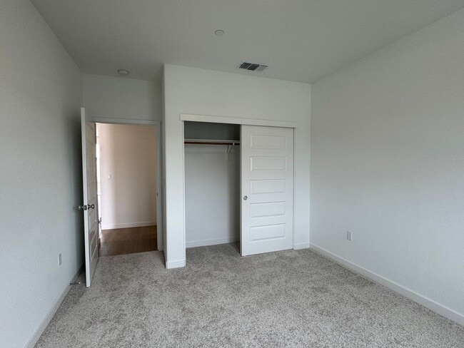 Building Photo - New Constuction, Four Bed, Three Bath Home In Spanos Park