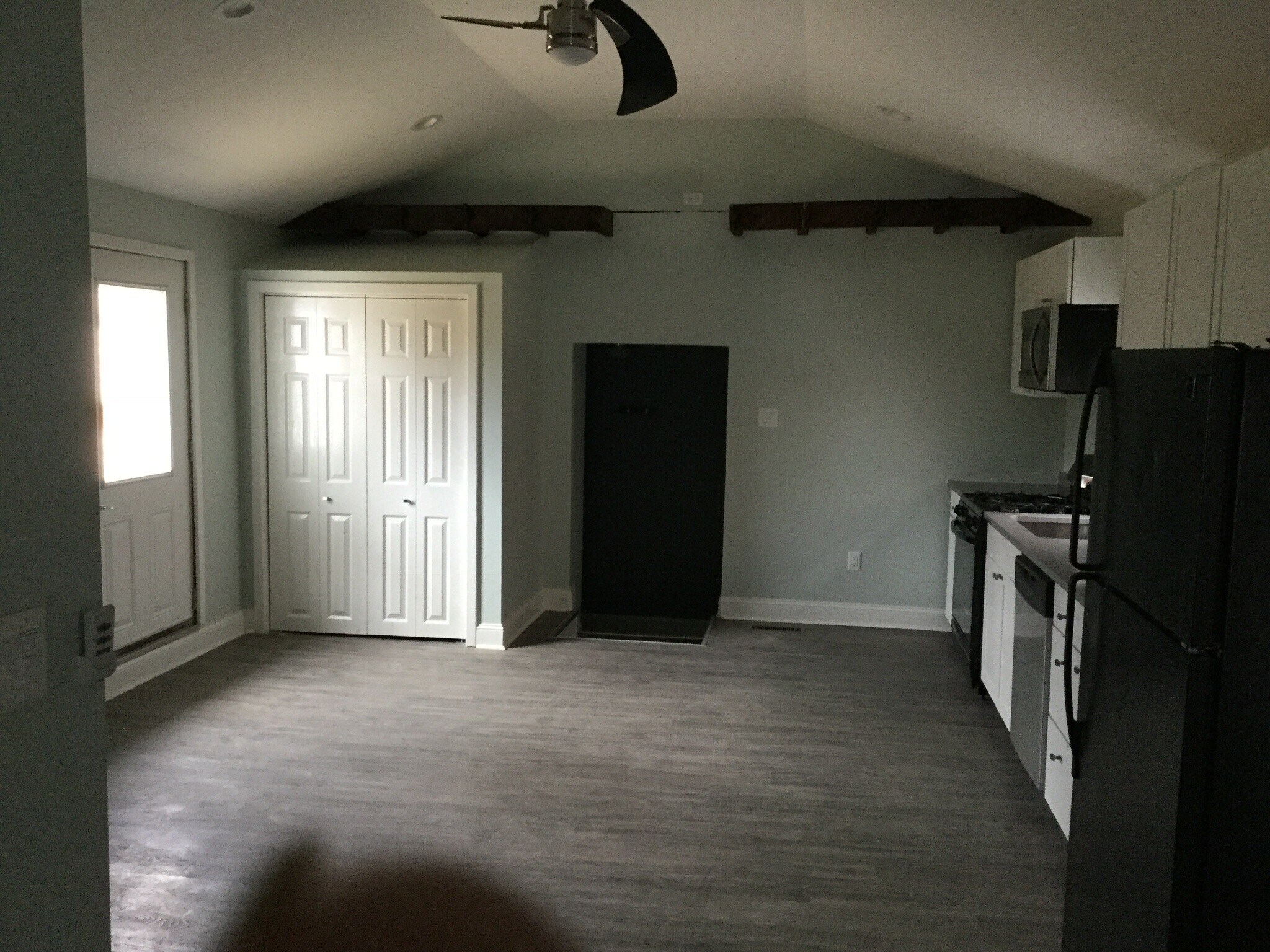 Building Photo - 277 Spruce St