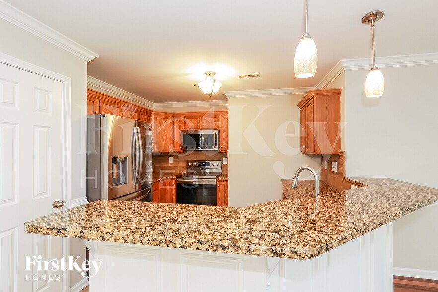 Building Photo - 11319 Breezehill Ln