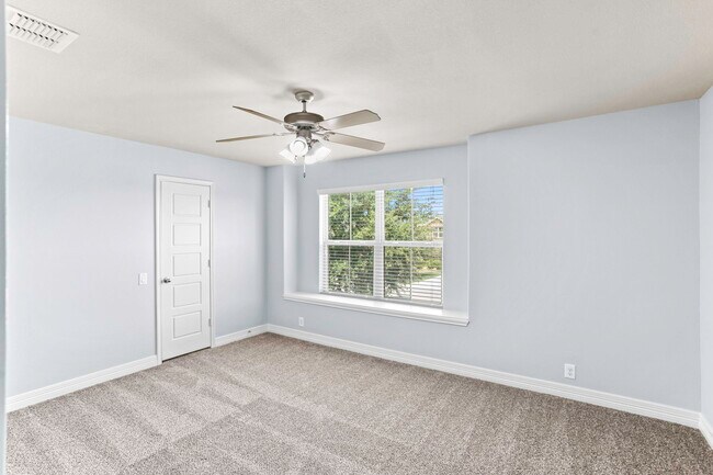 Building Photo - 8881 Highland Dawn