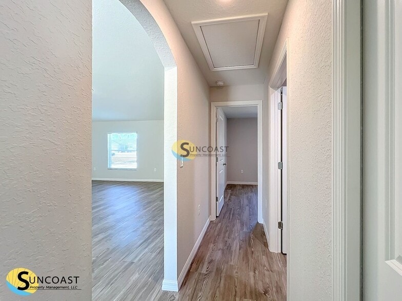 Building Photo - 119 Dogwood Dr Loop