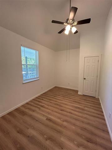 Building Photo - 728 S Elm St