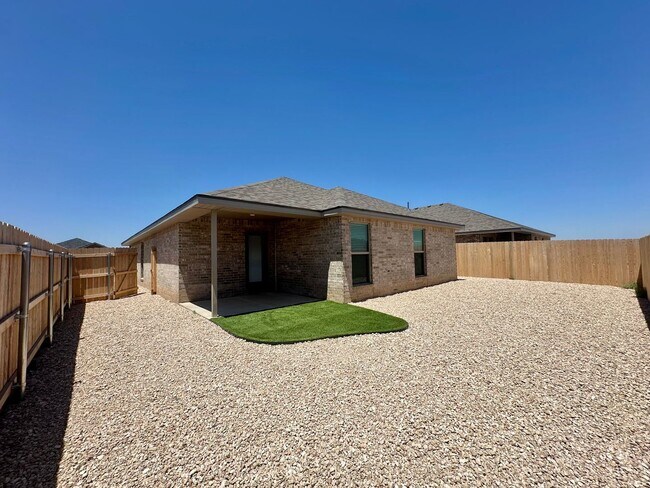 Building Photo - Available NOW!!!!