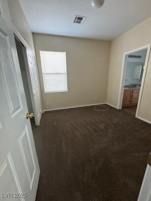 Building Photo - 1306 Willow Village Ave