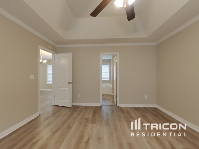 Building Photo - 581 Meadow Spring Dr