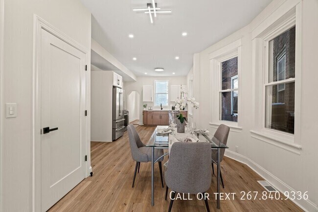 Building Photo - 2921 W Oxford St