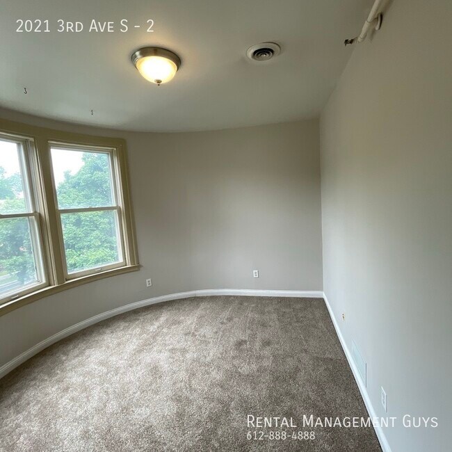 Building Photo - 2021 3rd Ave S
