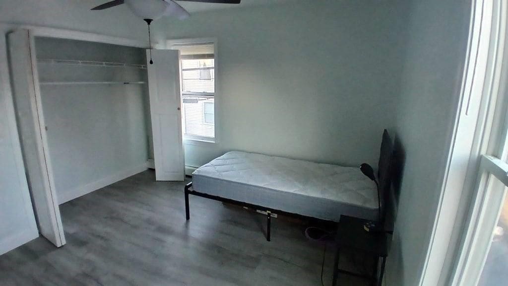 Building Photo - 93 Bay View Avenue, 2S